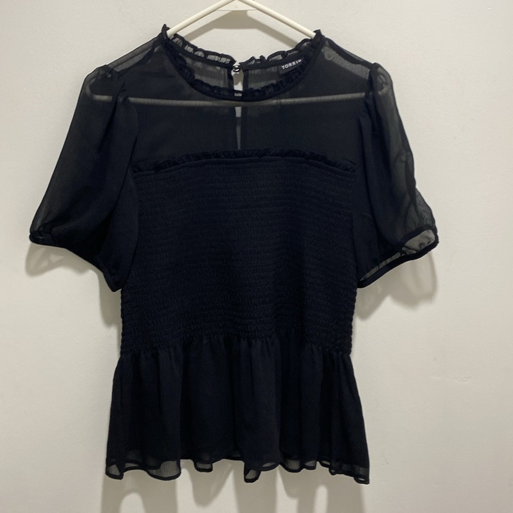 Chiffon Ruffle Mock Neck Smocked Crop Top Size 00 Bin O - Picture 5 of 10